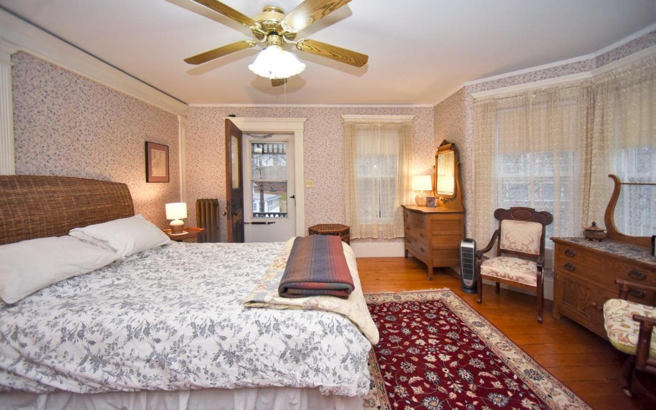 Blooming Inn Shelburne Falls Exteriér fotografie