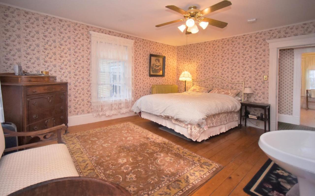 Blooming Inn Shelburne Falls Exteriér fotografie